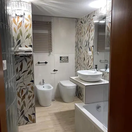 Colosseo Glam Miracle Apartment