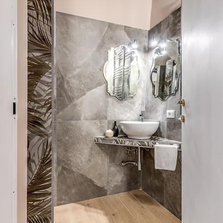 Colosseo Glam Miracle Róma