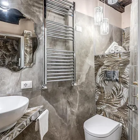 Colosseo Glam Miracle Apartman *